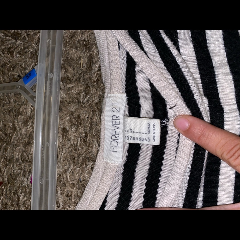 Striped dress - Picture 4 of 5